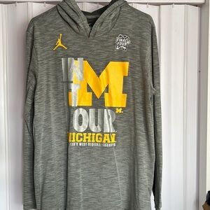 [Nike] Dri Fit 2018 Final Four Hooded LS